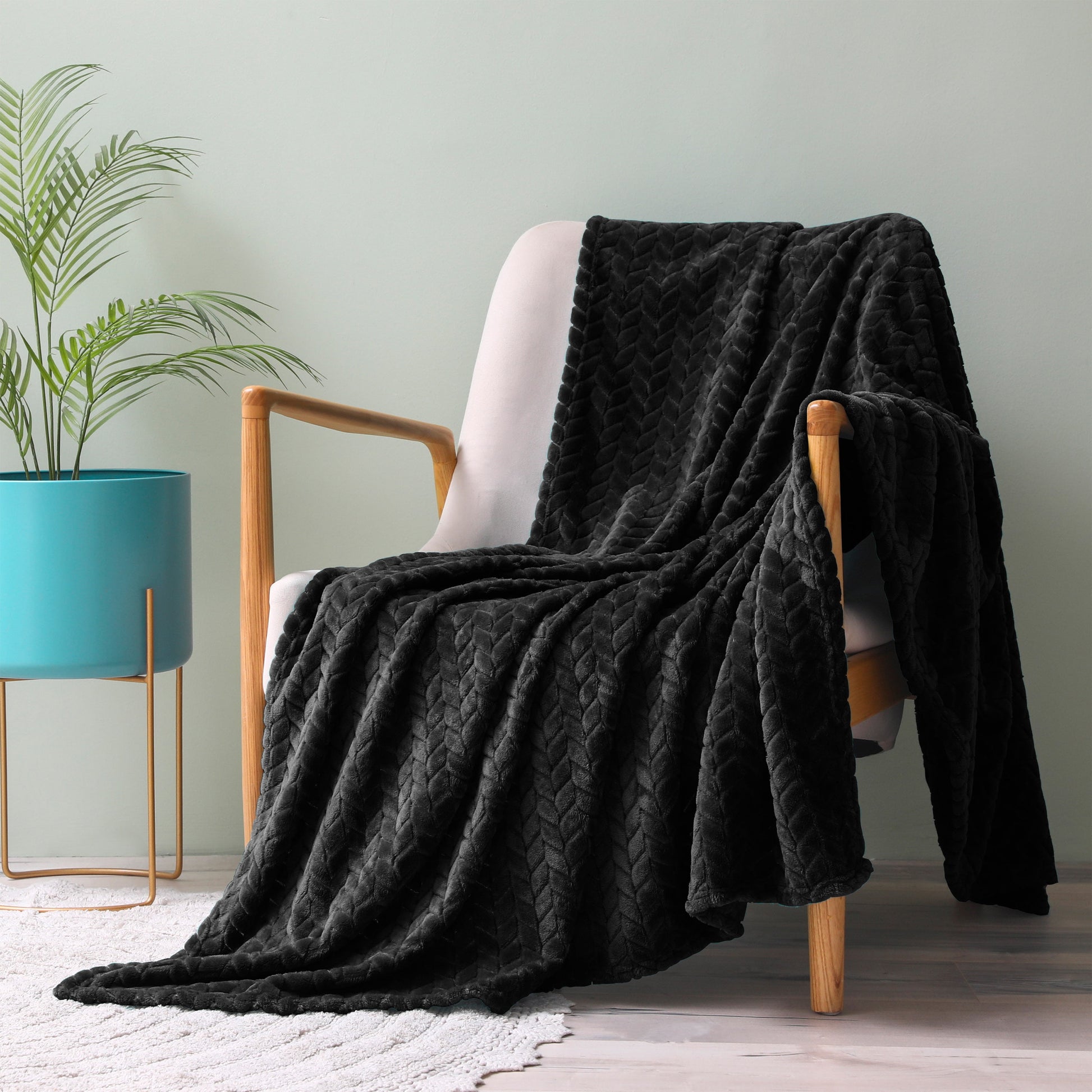Large Flannel Fleece Throw Blanket, Jacquard Weave Leaves Pattern (50" X 70", Pink)